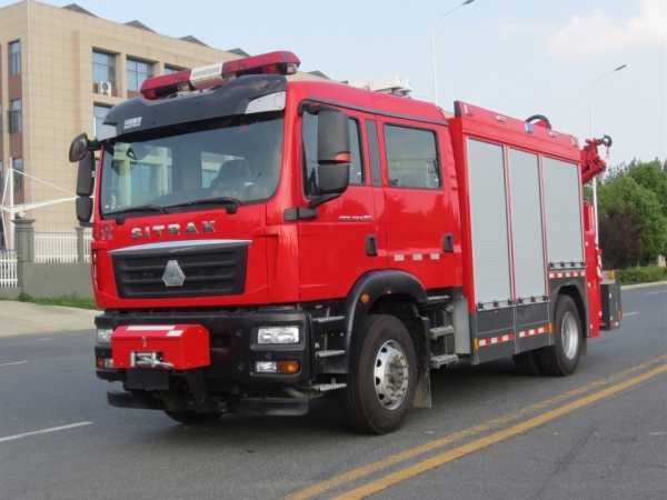 汕德卡搶險救援消防車