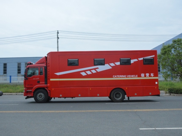 JDF5180TSYZ6型宿營車